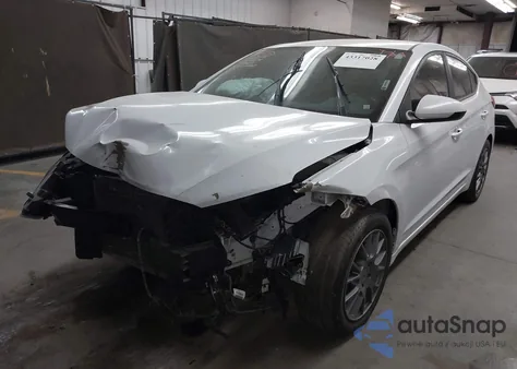 2018 Hyundai Elantra Sel z USA, uszkodzony, nr VIN 5NPD84LF8JH308278